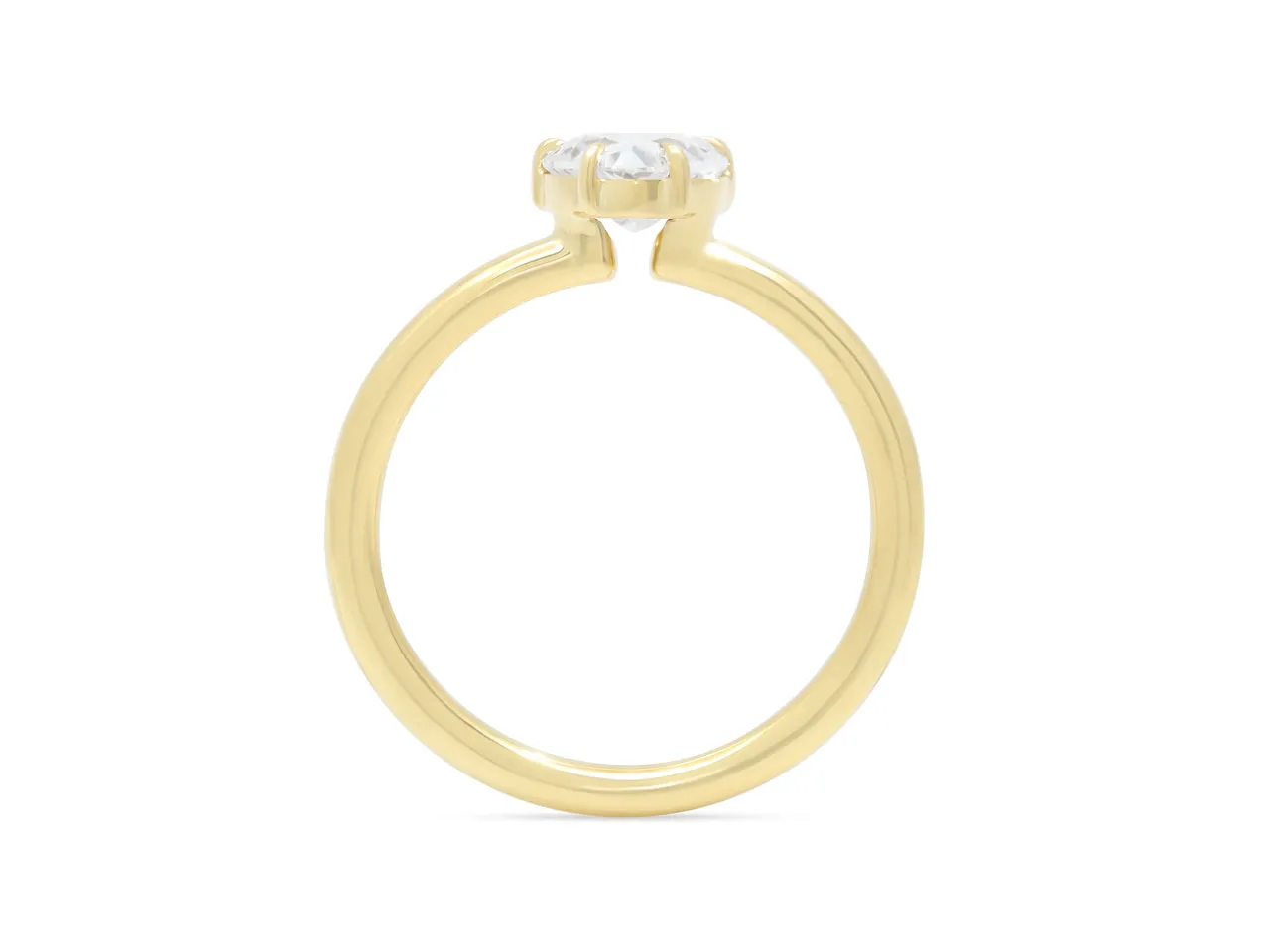 Heart-Shaped Diamond Ring, 0.71 carat, Ring in 18K Gold