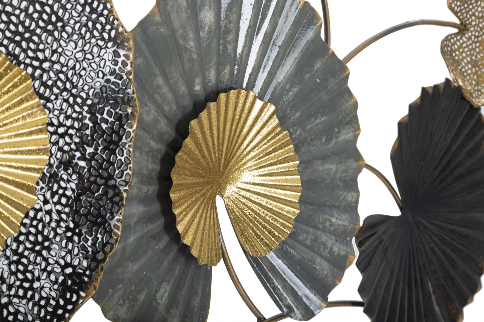 Leaf Bouquet Wall Decor (Golden & Black)