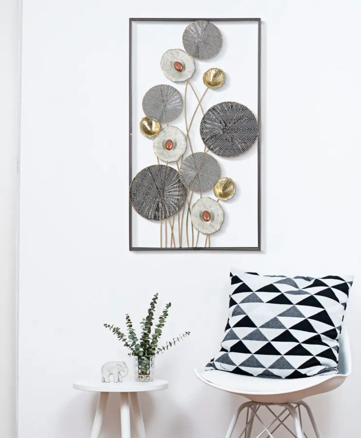 Metallic Round Leaves Wall Decor in Frame